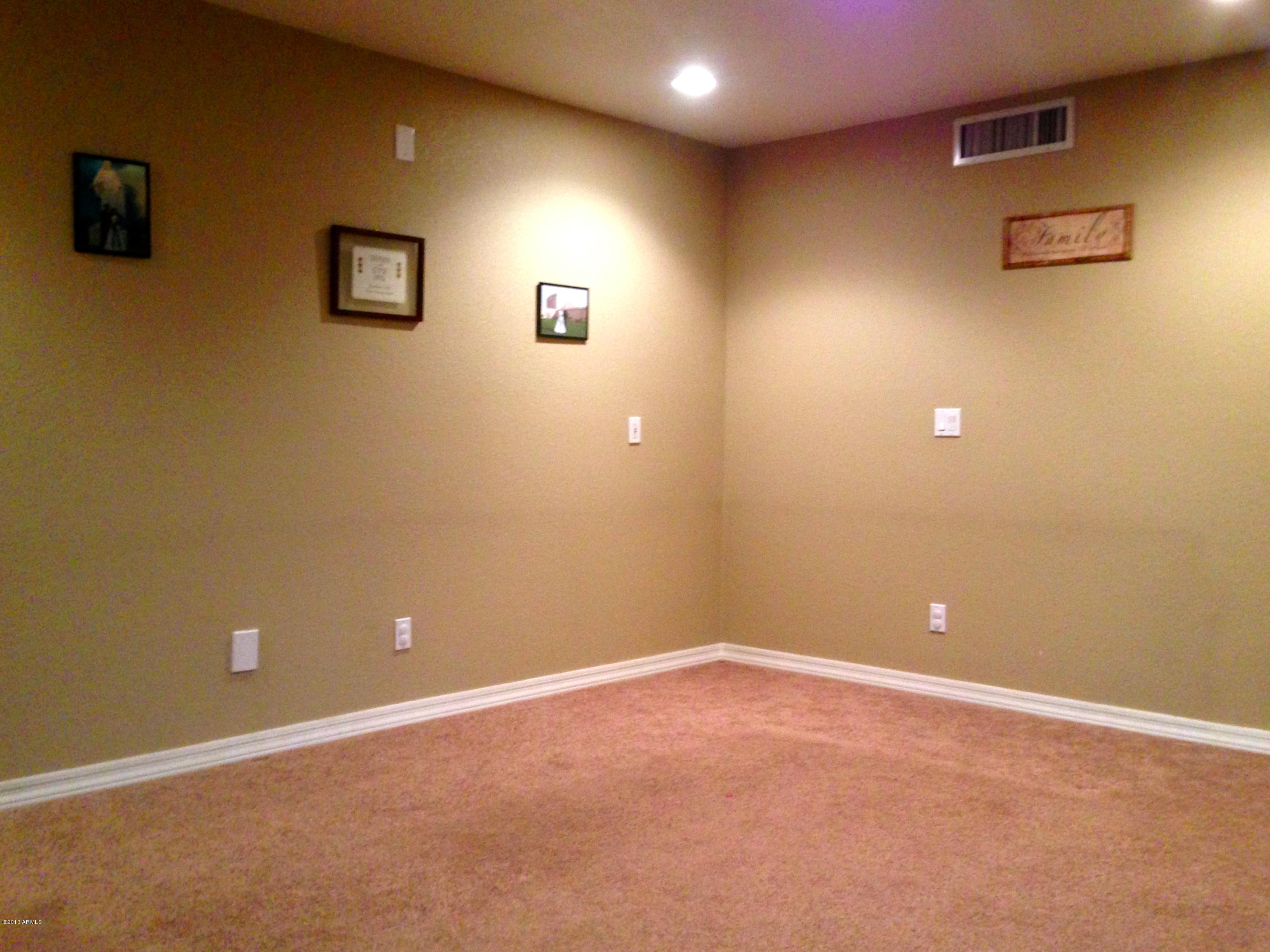 5808 West Hearn Road Glendale, AZ 85306 - Photo 2 of 8 Living Room