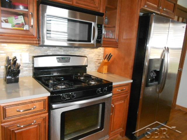 4787 West Freeland Road Saginaw, MI 48604 - Photo 5 of 22 31290250-4.JPG