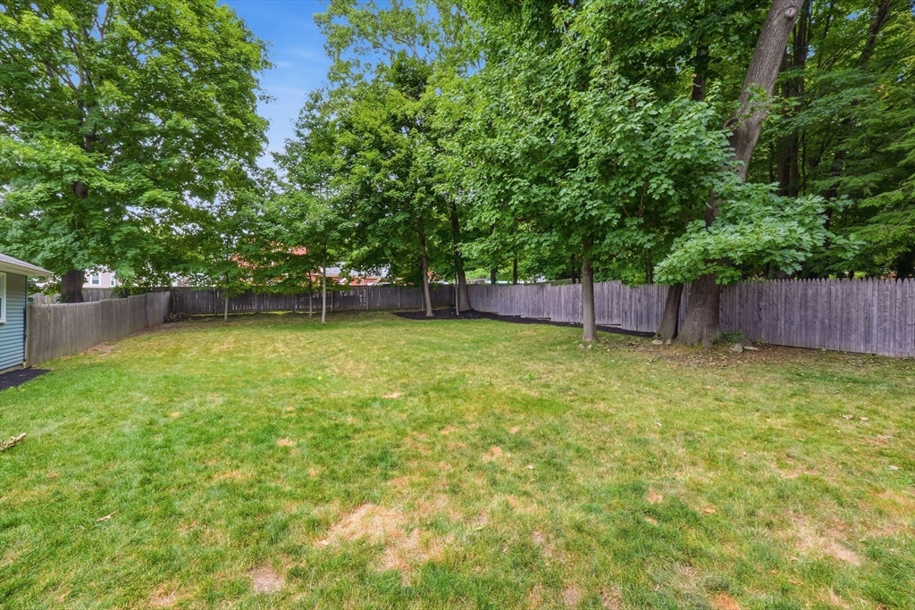 74 Framingham Road Marlborough, MA 01752 - Photo 36 of 41