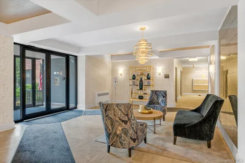 $319,000 | 58 Grace Avenue, Unit 1G, Great Neck, NY 11021