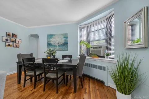 $319,000 | 58 Grace Avenue, Unit 1G, Great Neck, NY 11021