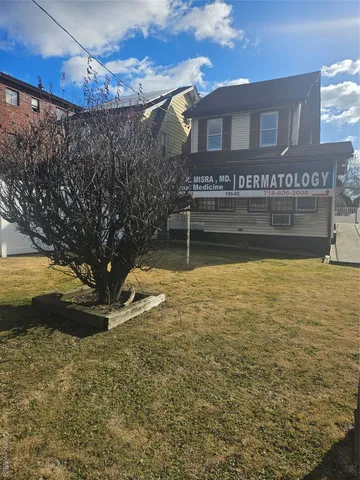 $965,000 | 196-02 Hillside Avenue | Hollis