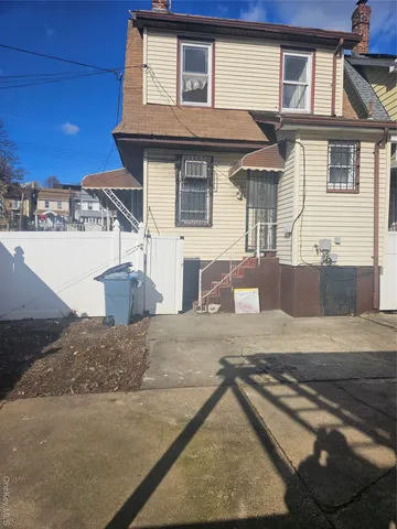 $965,000 | 196-02 Hillside Avenue | Hollis