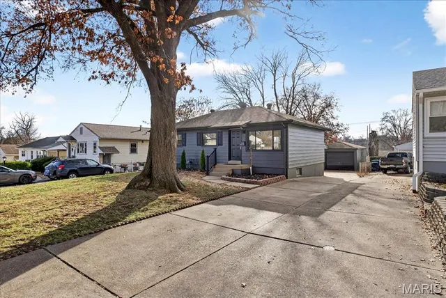 $250,000 | 8924 Anchor Drive, St. Louis, MO 63123
