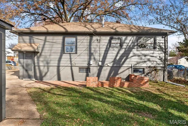 $250,000 | 8924 Anchor Drive, St. Louis, MO 63123