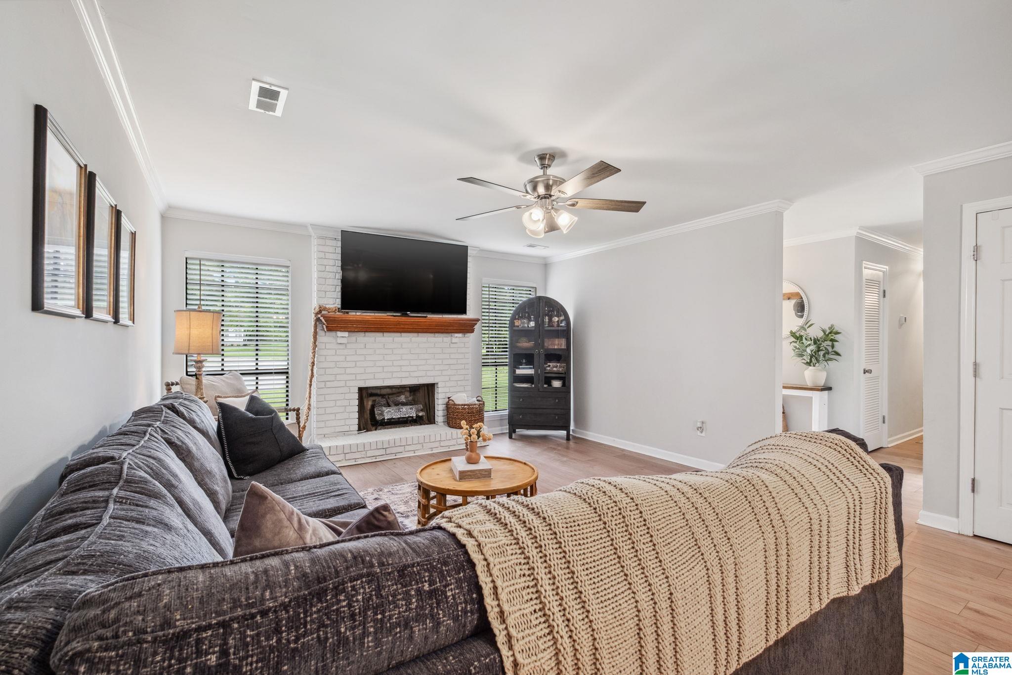 100 Hummingbird Circle Alabaster, AL 35007 - Photo 6 of 43