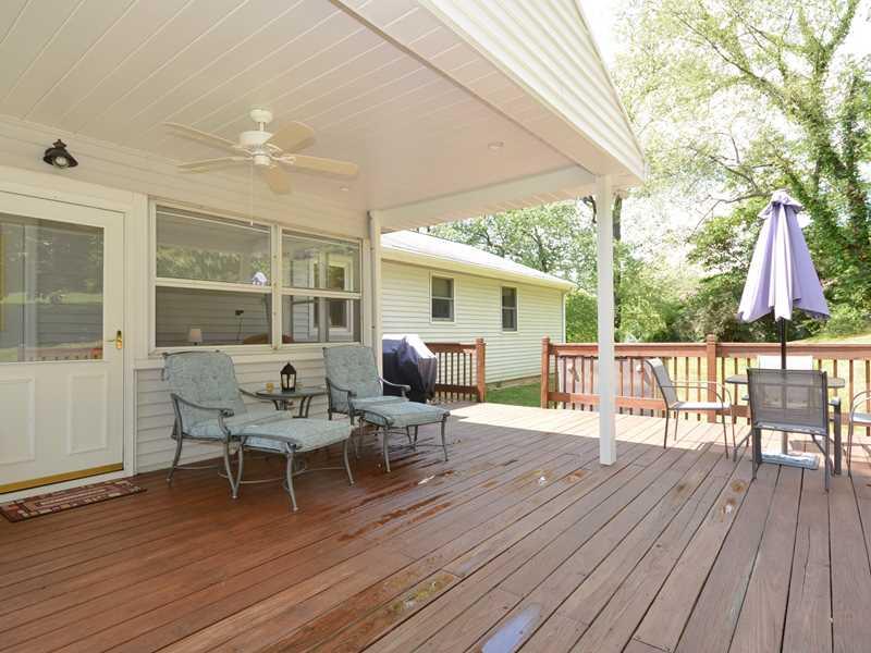 134 Buss Road Aliquippa, PA 15001 - Photo 21 of 25 Patio/Deck.