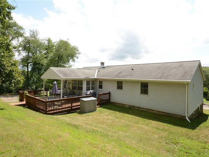 134 Buss Road Aliquippa, PA 15001 - Photo 25 of 25 Exterior Back.