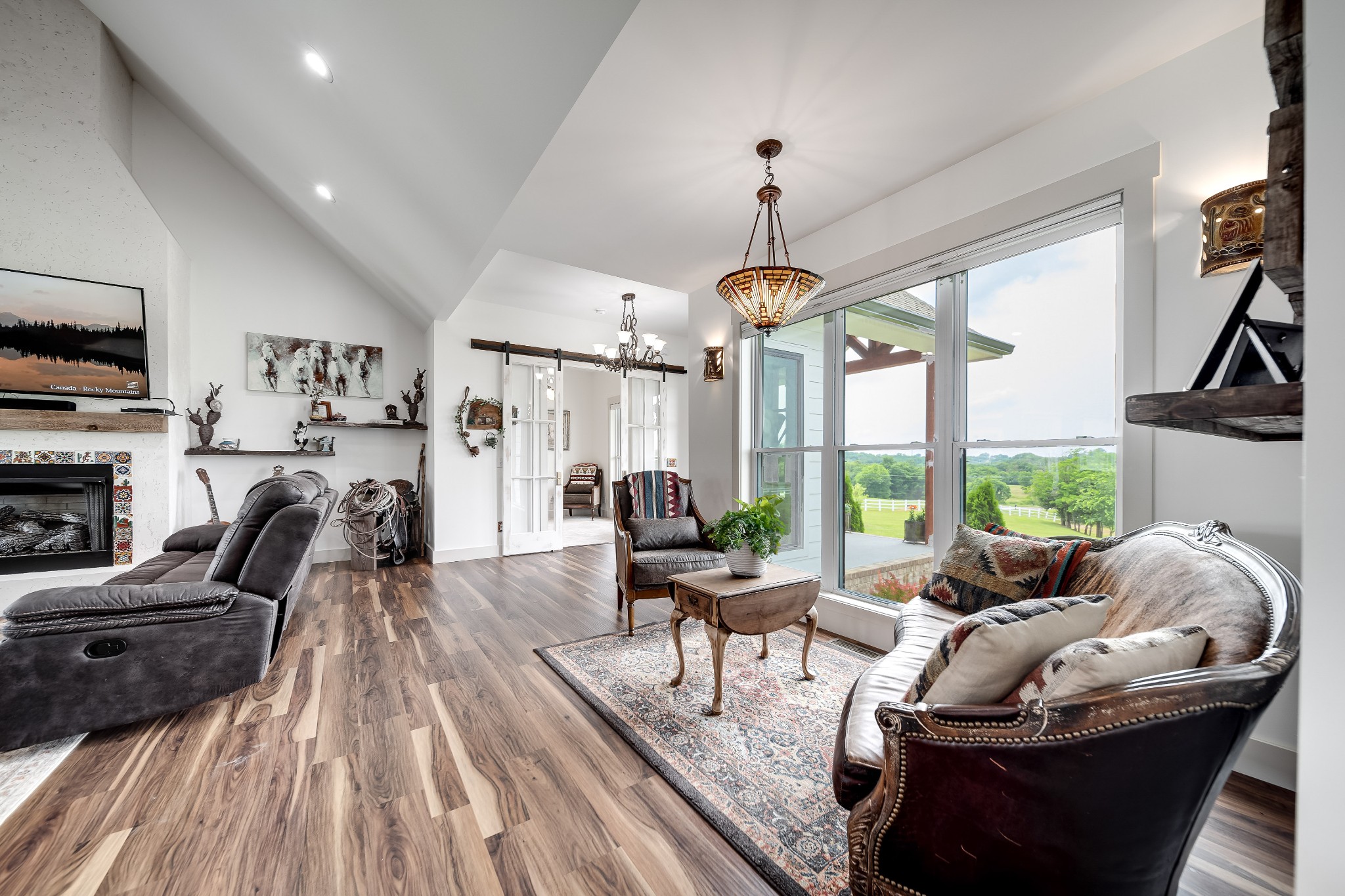 7040 Highway 231 Bethpage, TN 37022 - Photo 33 of 83 a living room with furniture and a large window