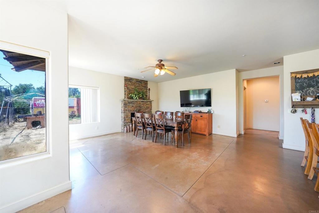 285-87 Penn Street Ramona, CA 92065 - Photo 8 of 57