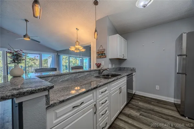 $247,000 | 98 Jonathan Drive, Unit 4C, Lake Ozark, MO 65049