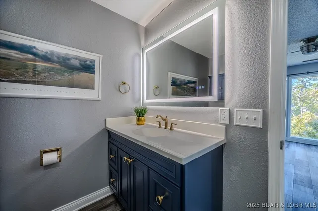 $247,000 | 98 Jonathan Drive, Unit 4C, Lake Ozark, MO 65049