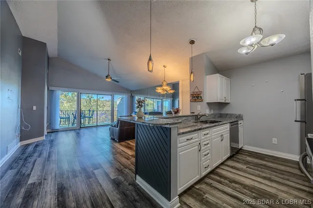 $247,000 | 98 Jonathan Drive, Unit 4C, Lake Ozark, MO 65049