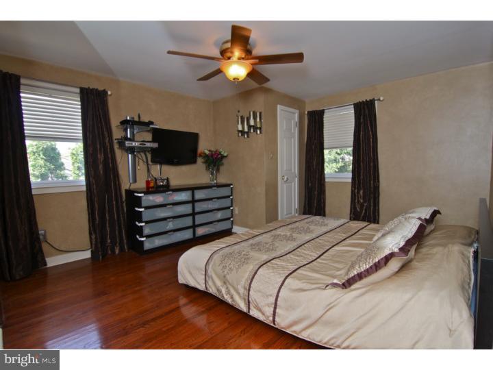 528 Cheyney Road Springfield, PA 19064 - Photo 10 of 25 Master Bedroom