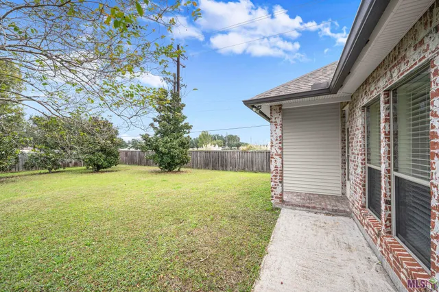 $389,900 | 40013 Wood Duck Court, Gonzales, LA 70737