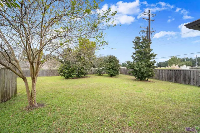 $389,900 | 40013 Wood Duck Court, Gonzales, LA 70737