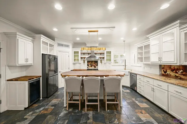 $389,900 | 40013 Wood Duck Court, Gonzales, LA 70737