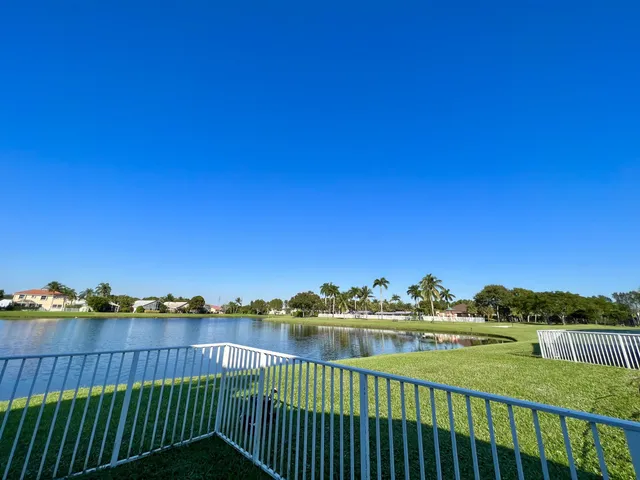 $3,850 | 18859 La Costa Lane, Boca Raton, FL 33496