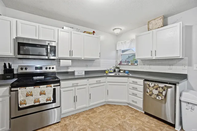 $229,900 | 4209 Wildoner Drive, Marion, IN 46953