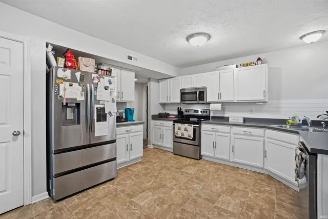 $229,900 | 4209 Wildoner Drive, Marion, IN 46953