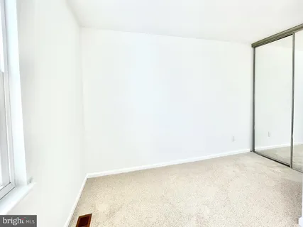 $415,000 | 4141 Pleasant Meadow Court, Unit 93D, Chantilly, VA 20151