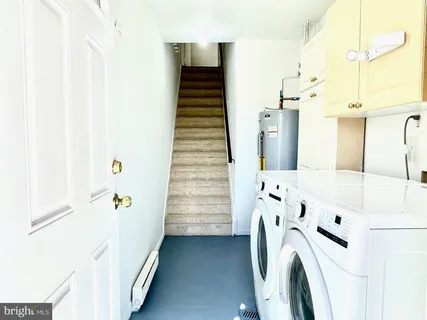 $415,000 | 4141 Pleasant Meadow Court, Unit 93D, Chantilly, VA 20151