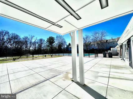 $415,000 | 4141 Pleasant Meadow Court, Unit 93D, Chantilly, VA 20151