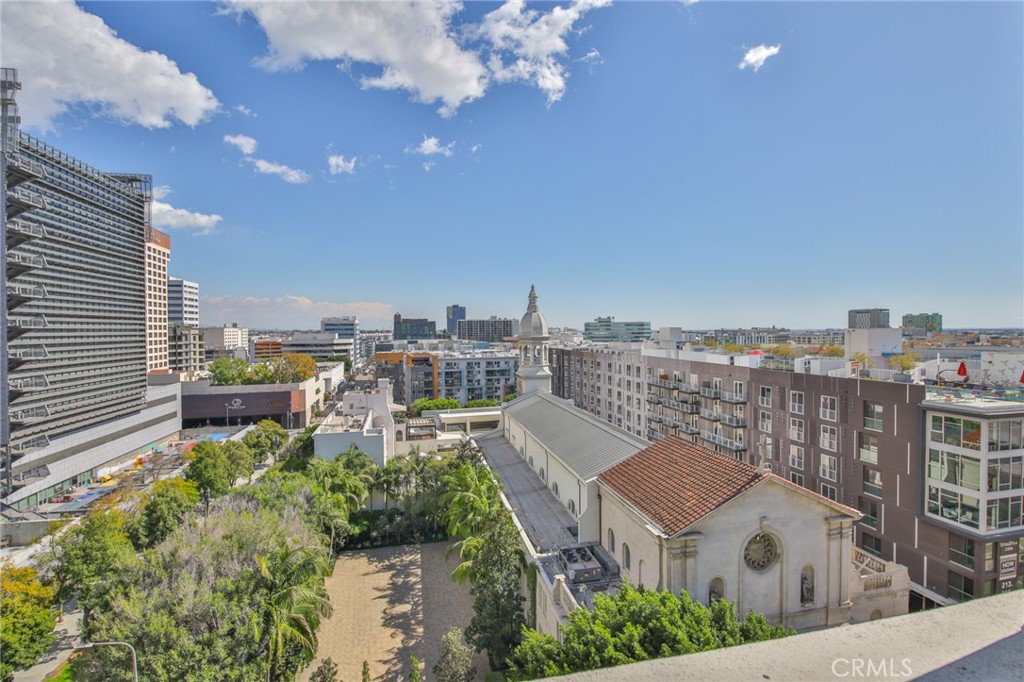 108 West 2nd Street, Unit 803 Los Angeles, CA 90012 - Photo 27 of 28 a city view with tall buildings