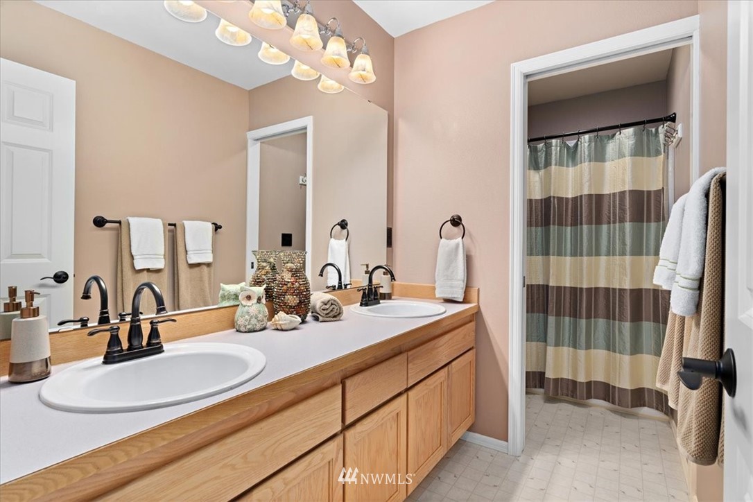 15410 91st Place Northeast Bothell, WA 98011 - Photo 32 of 40 Gallery Image 32