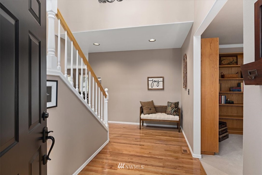 15410 91st Place Northeast Bothell, WA 98011 - Photo 6 of 40 Gallery Image 6