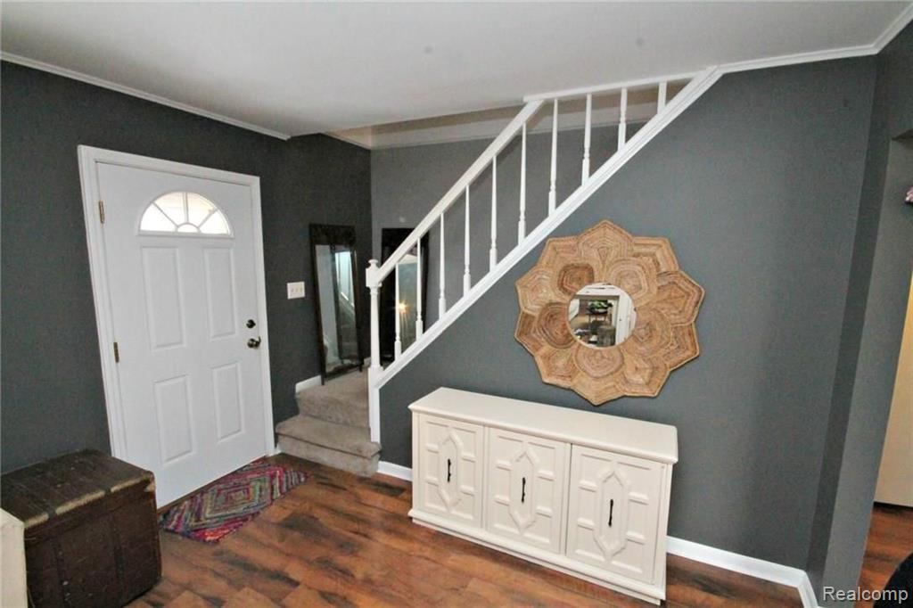 921 Medford Court Rochester Hills, MI 48307 - Photo 10 of 18