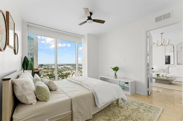 $6,700 | 1040 Biscayne Boulevard, Unit 3906, Miami, FL 33132