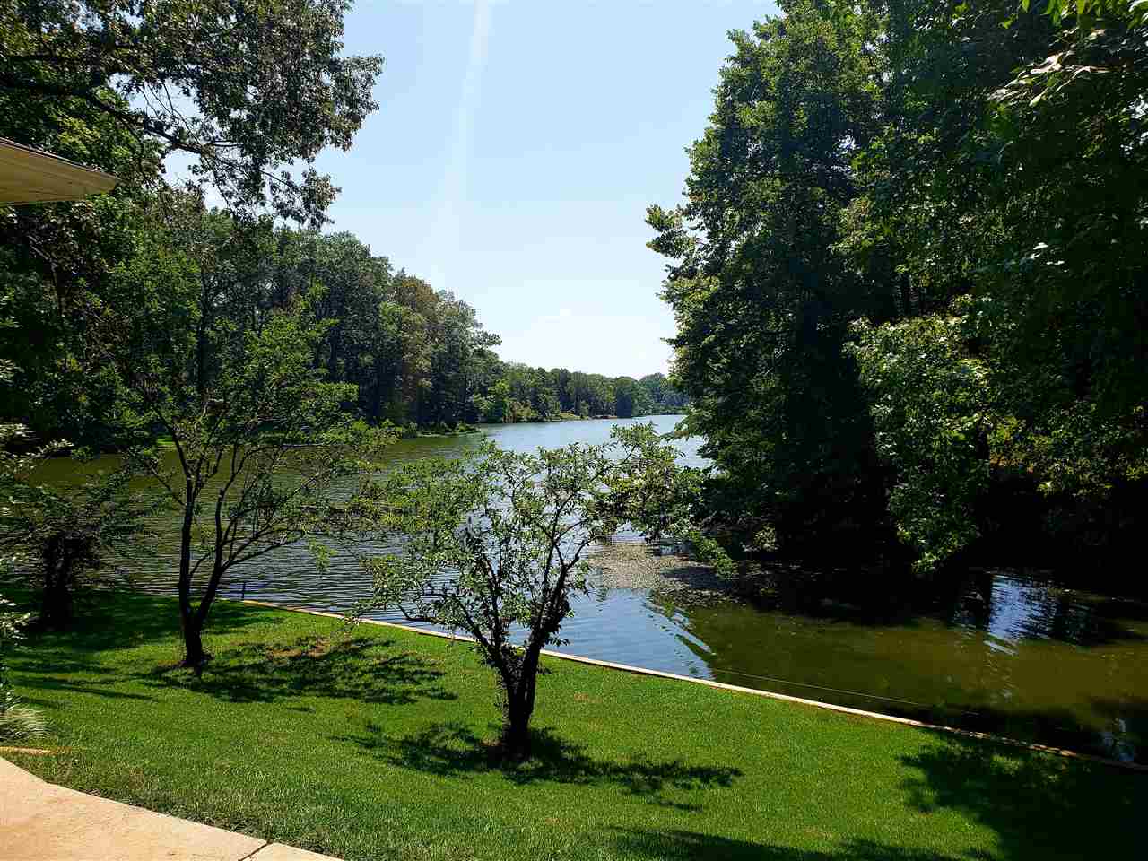 4764 Coro Road Memphis, TN 38109 - Photo 4 of 17 a view of a park