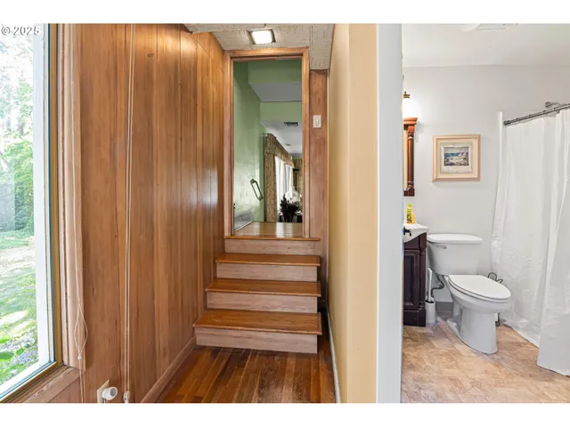 $515,000 | 220 24th Street Southeast, Salem, OR 97301