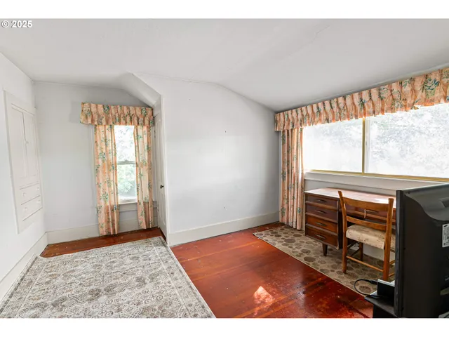 $515,000 | 220 24th Street Southeast, Salem, OR 97301