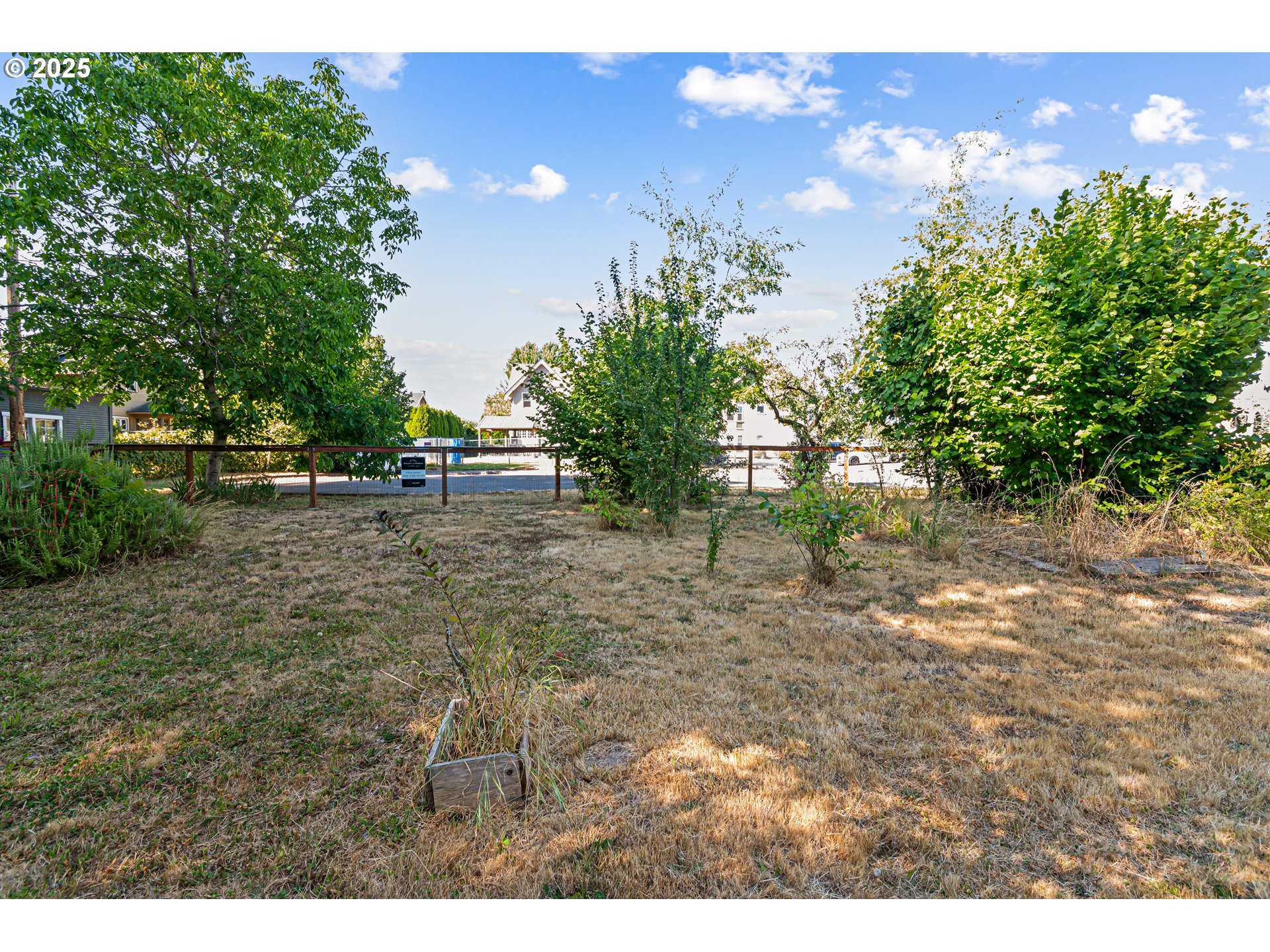 220 24th Street Southeast Salem, OR 97301 - Photo 34 of 38