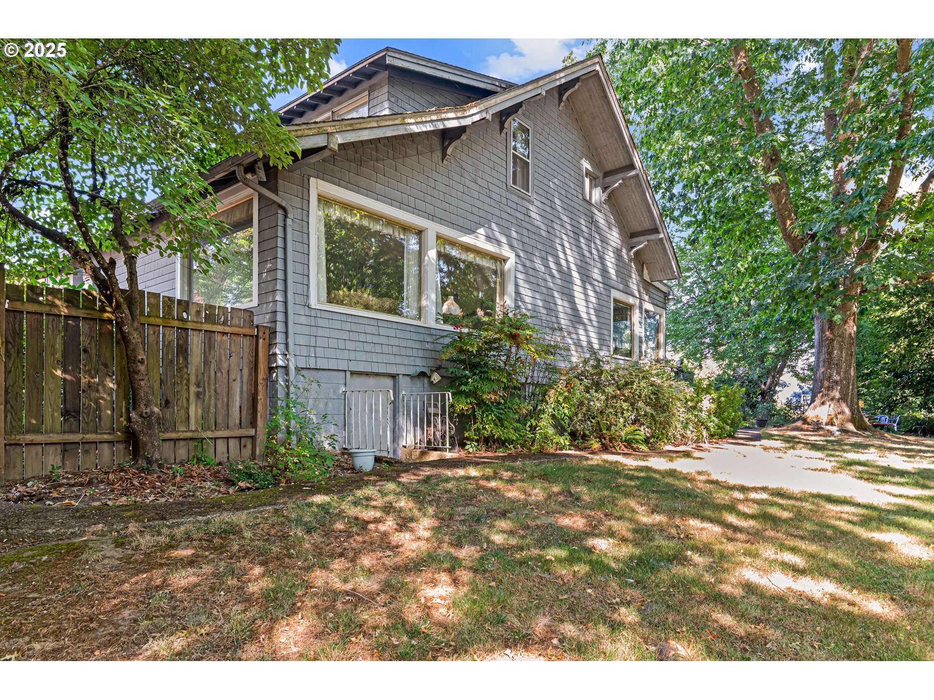 220 24th Street Southeast Salem, OR 97301 - Photo 5 of 38