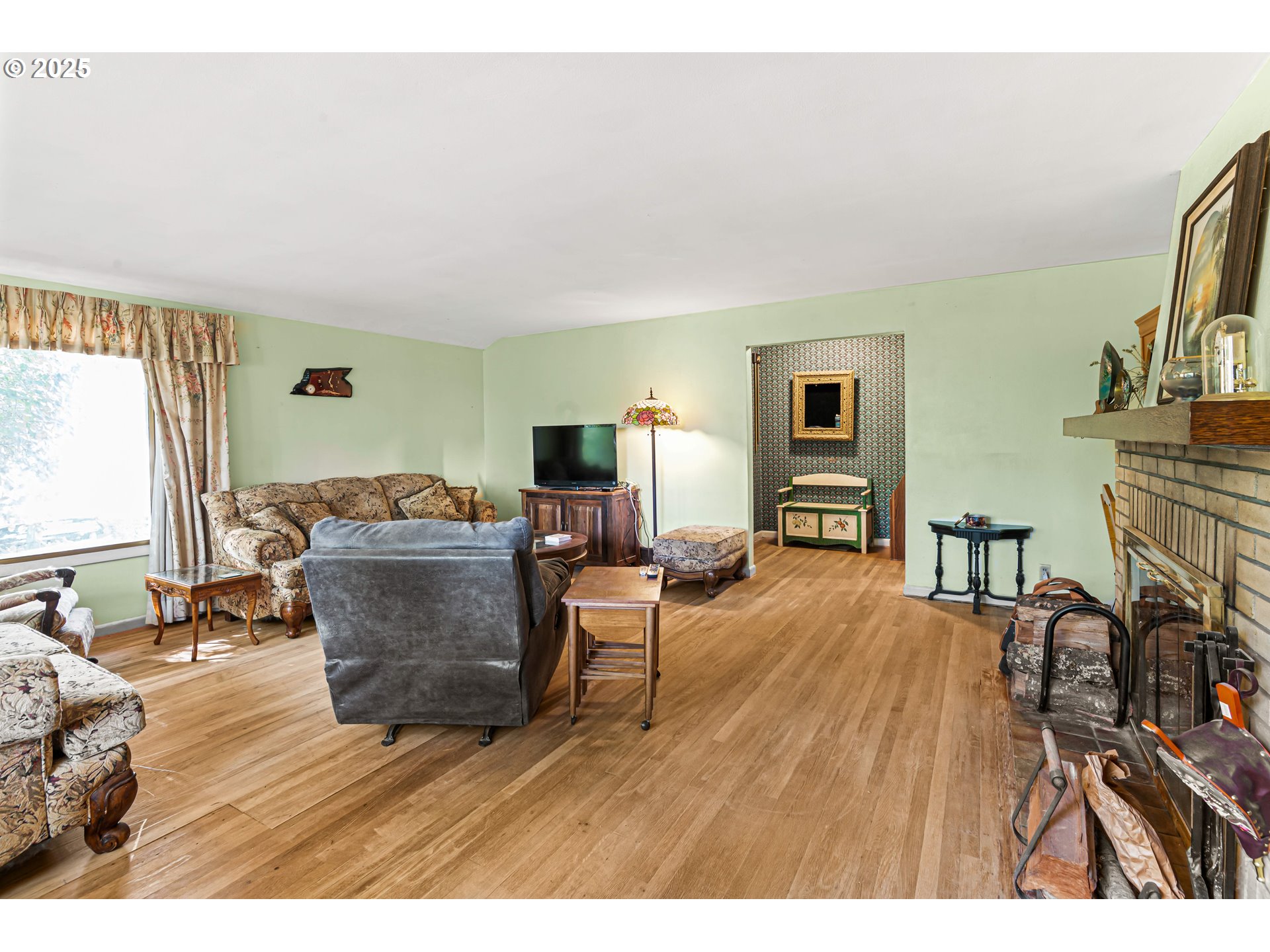 220 24th Street Southeast Salem, OR 97301 - Photo 8 of 38