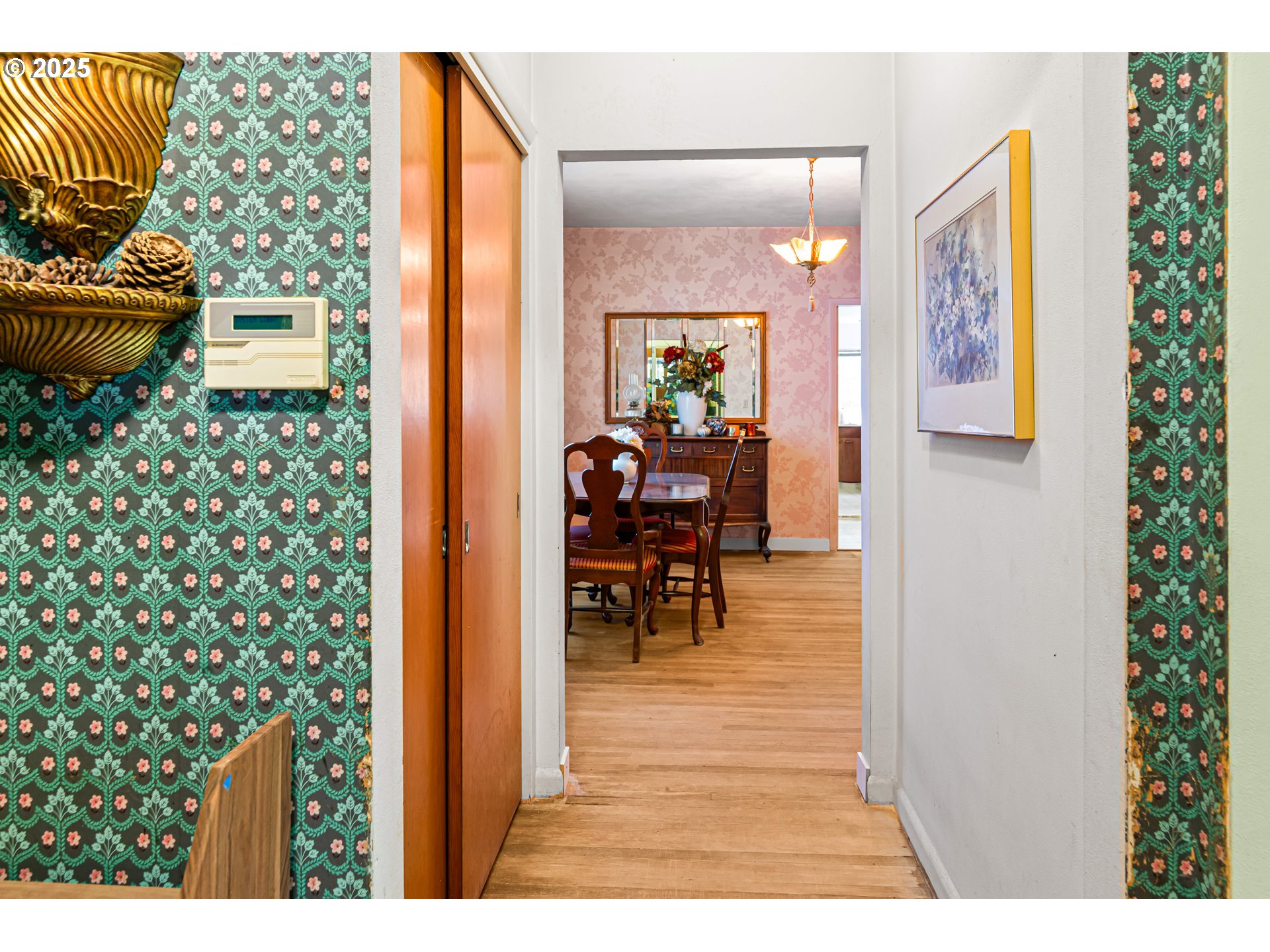 220 24th Street Southeast Salem, OR 97301 - Photo 10 of 38