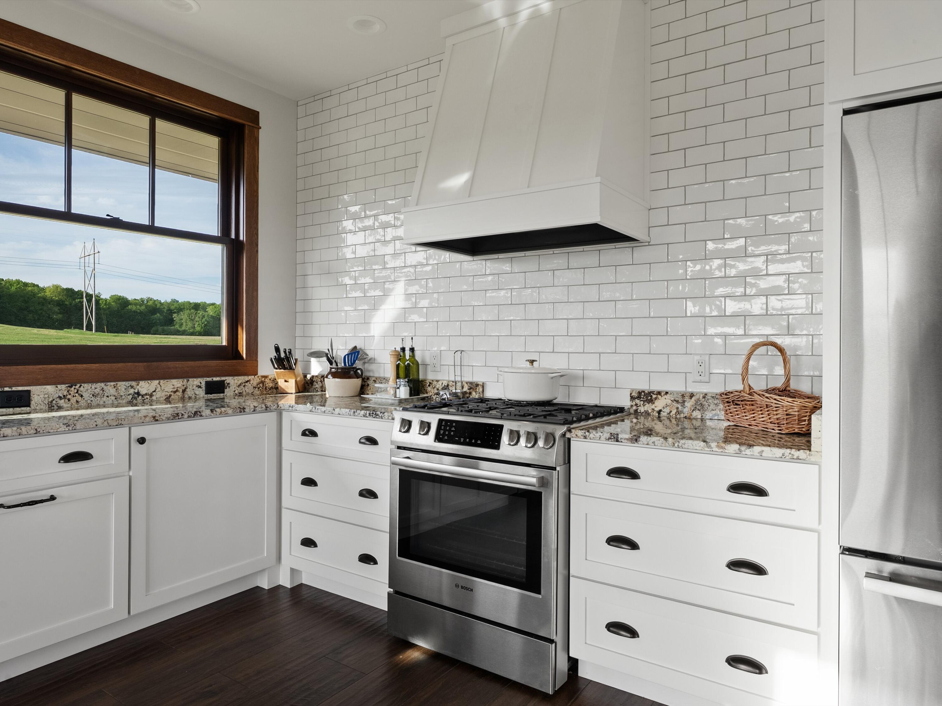 W5610 Winooski Road Lyndon, WI 53073 - Photo 22 of 57 Kitchen
