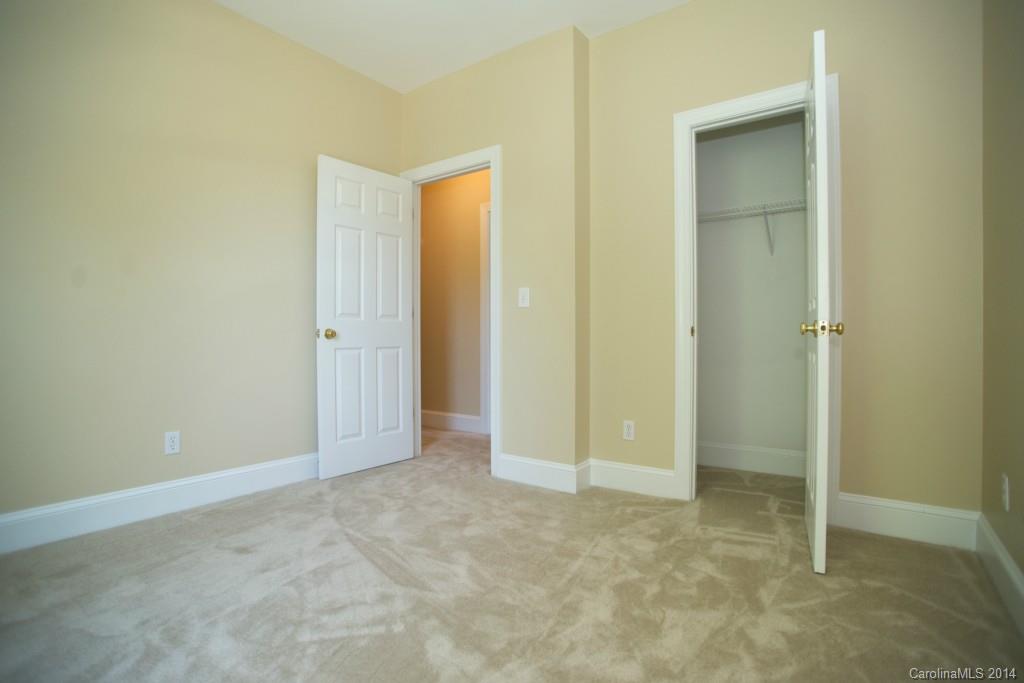7725 Rathlin Court Charlotte, NC 28270 - Photo 9 of 16