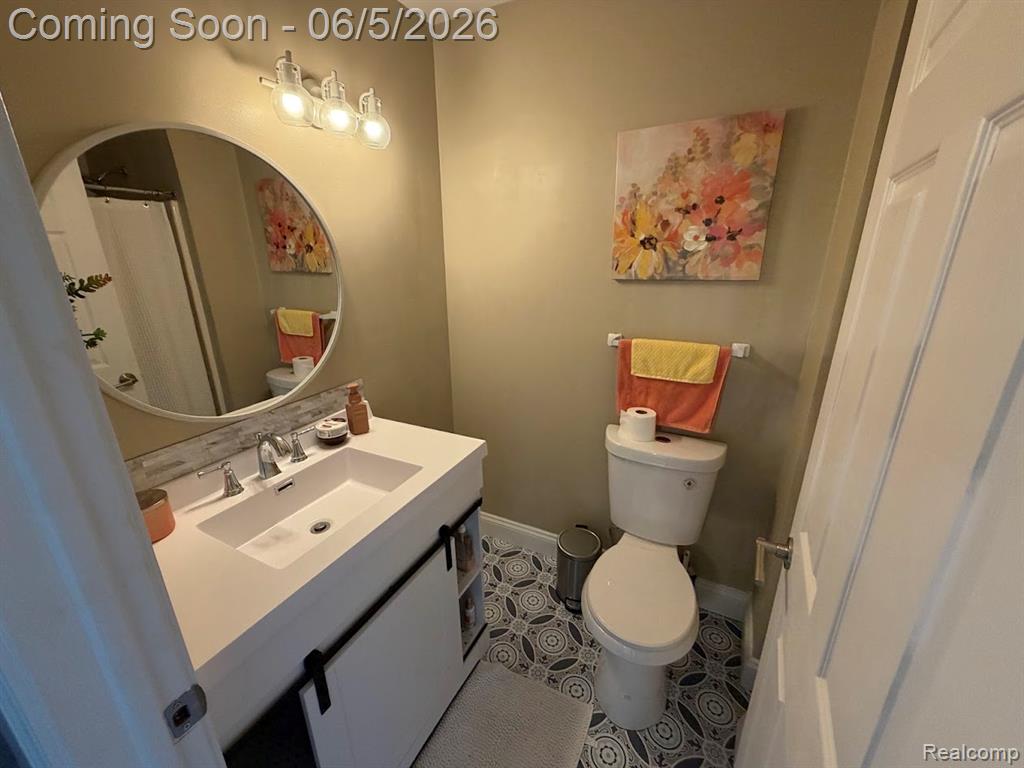 2445 Riverside Drive, Unit 206 Trenton, MI 48183 - Photo 11 of 27
