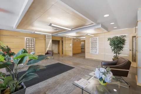 $397,500 | 309 West Washington Avenue, Unit 412, Madison, WI 53703