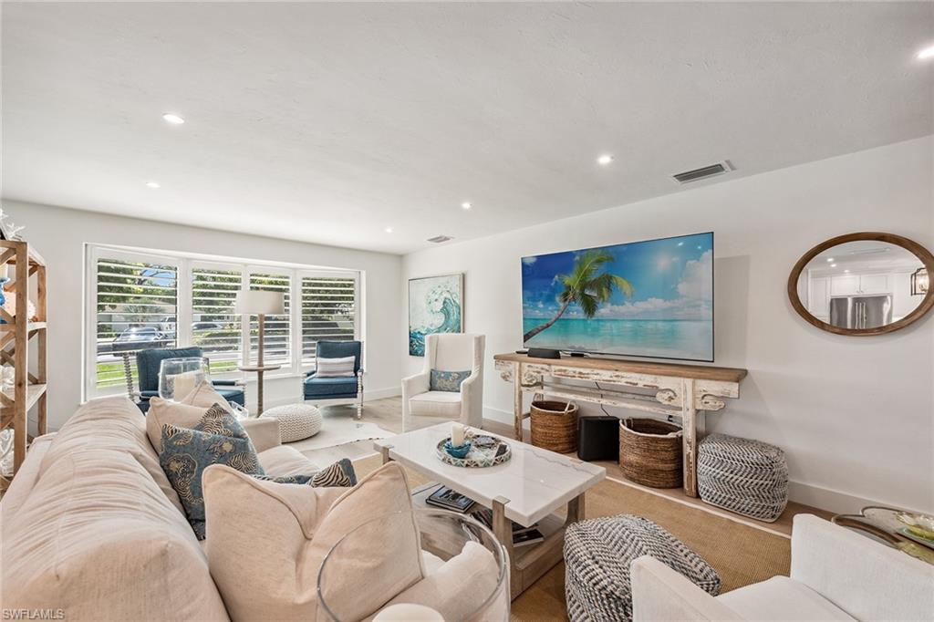 2545 Dawn Circle Naples, FL 34103 - Photo 3 of 17