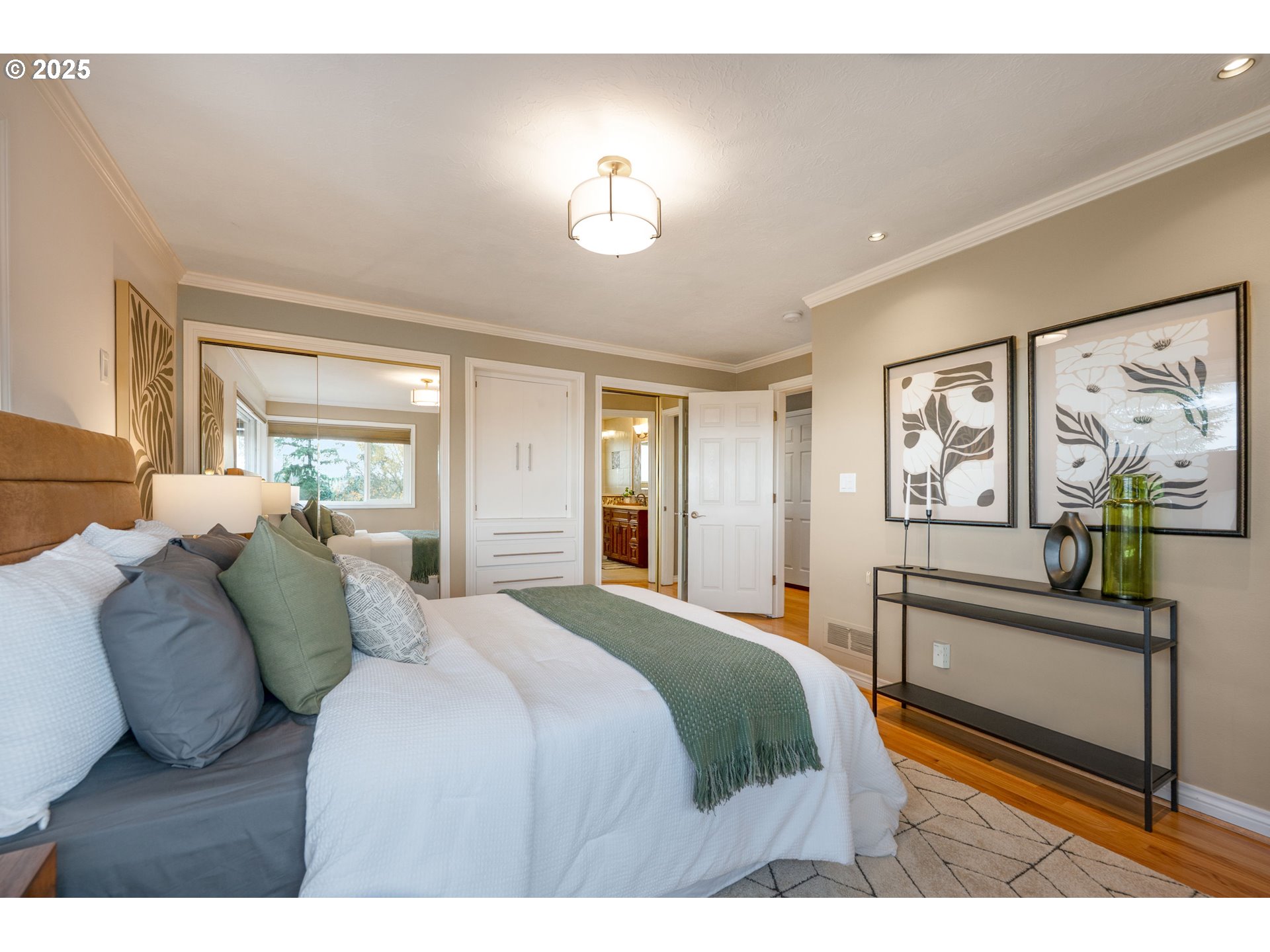 6255 Southwest Tower Way Portland, OR 97221 - Photo 22 of 48 Gallery Image 22