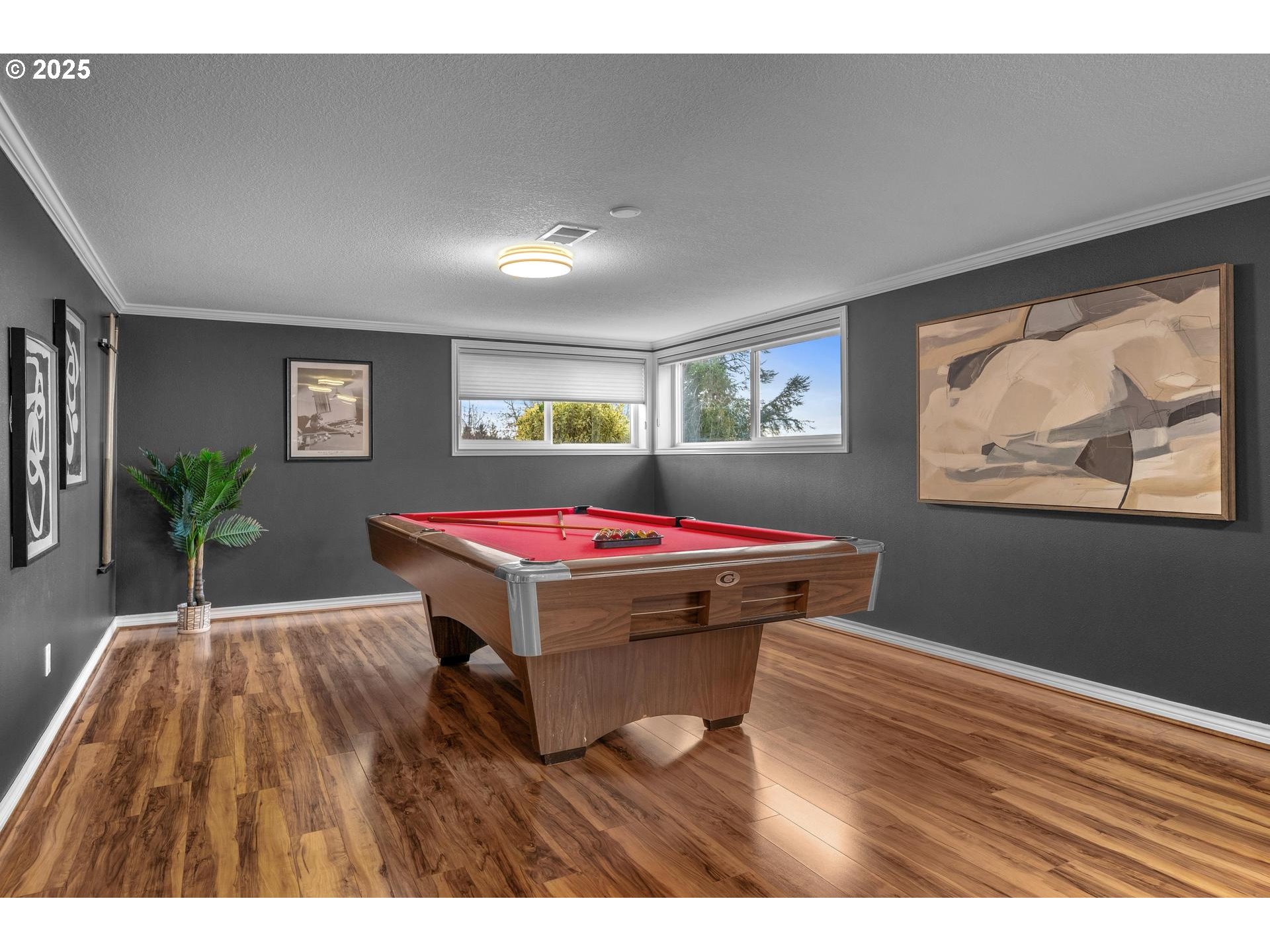 6255 Southwest Tower Way Portland, OR 97221 - Photo 33 of 48 Family Room