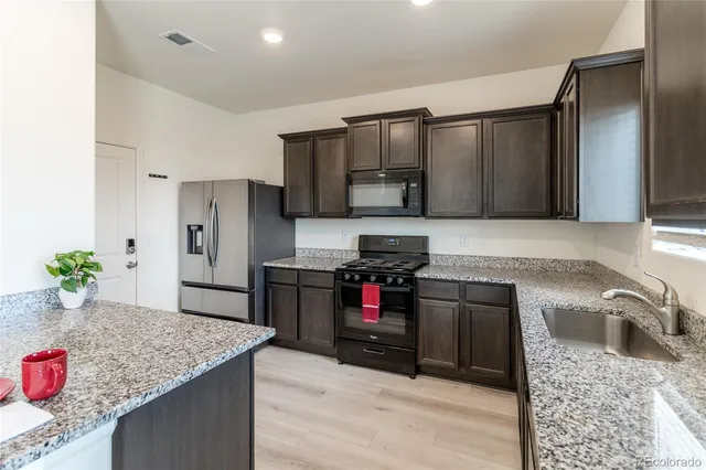 $418,900 | 325 Thomas Avenue, Keenesburg, CO 80643