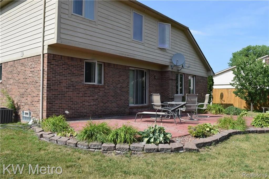 2254 Chicago Road Warren, MI 48092 - Photo 5 of 21