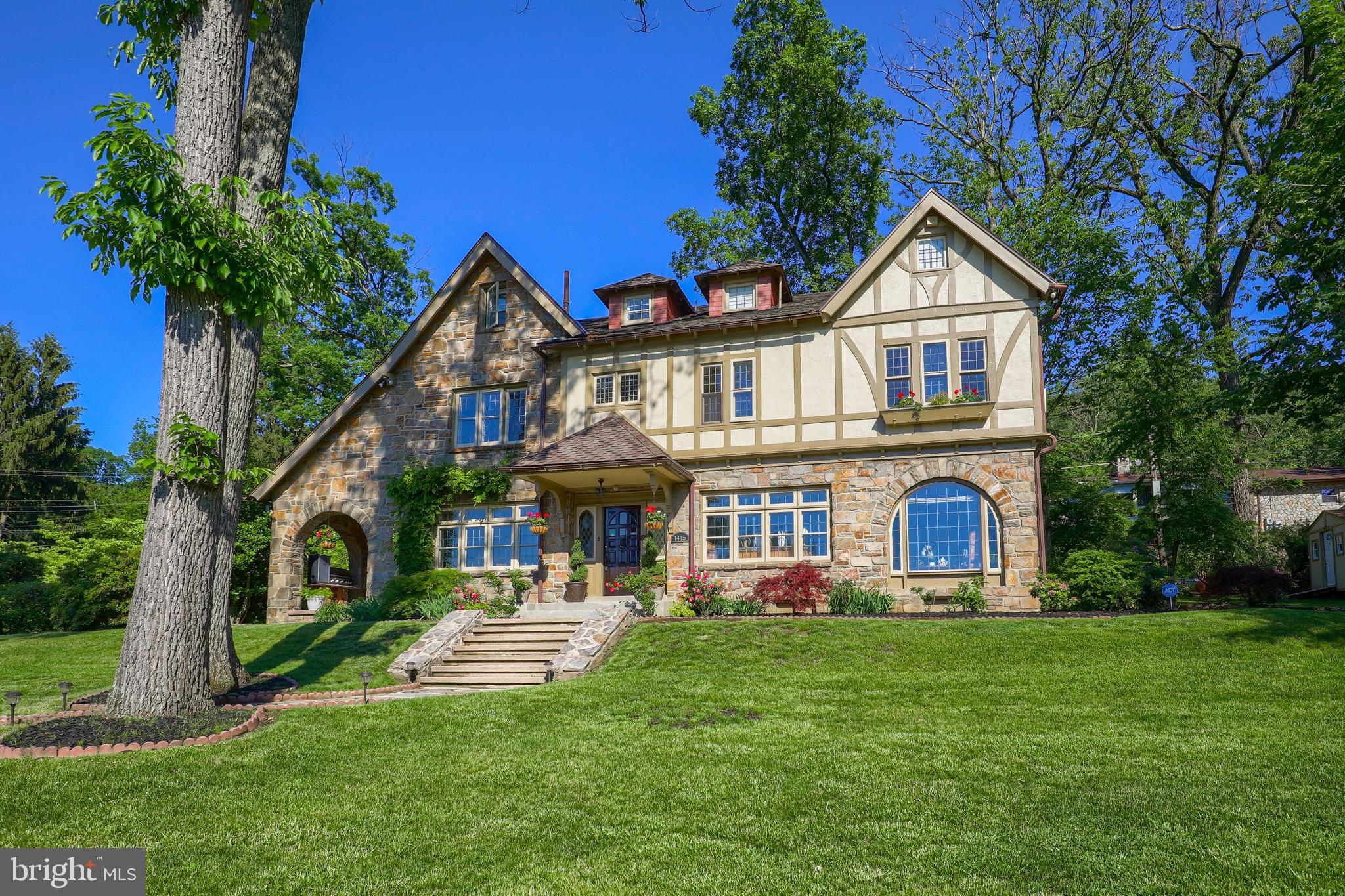 1415 Alsace Road Reading, PA 19604 - Photo 12 of 86 Front