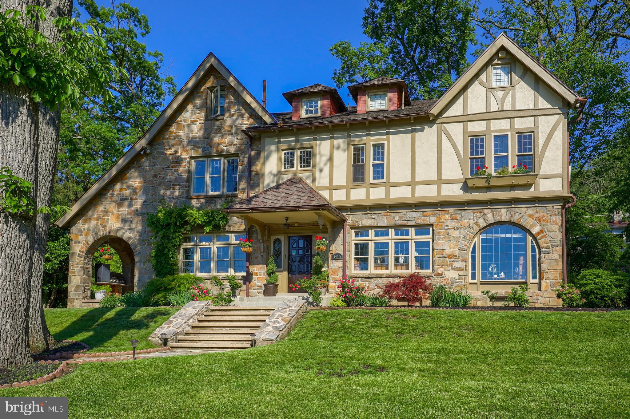 1415 Alsace Road Reading, PA 19604 - Photo 13 of 86 Front